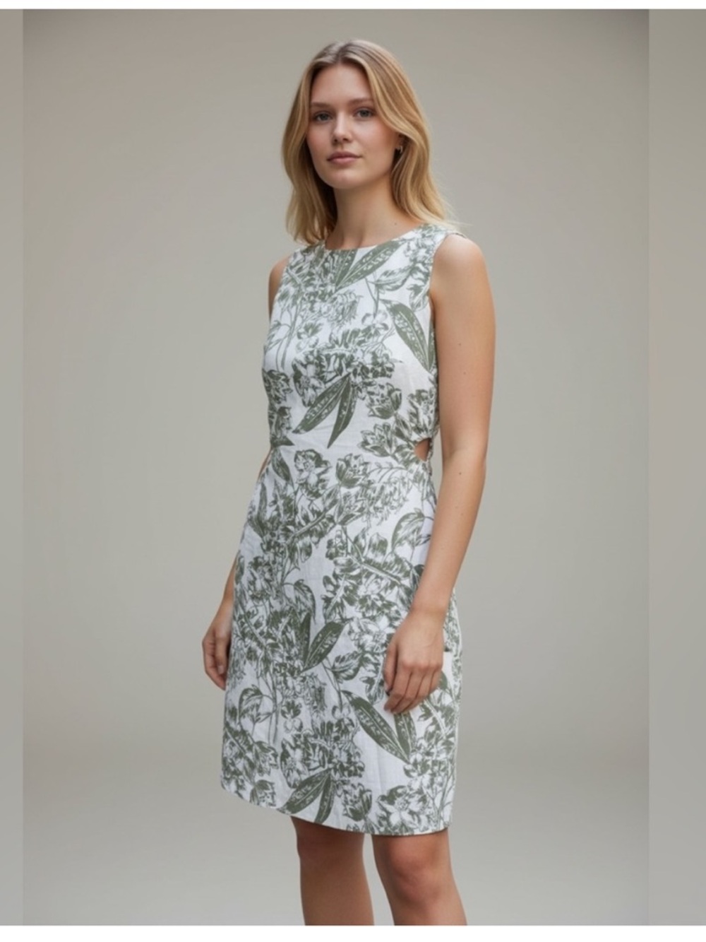 NWT Abercrombie Stretch Cutout Mini Dress Green Pattern Size Medium